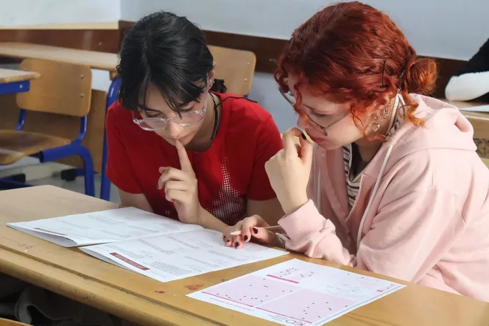 1715341084416.jpeg Türkiye Entelektüel Oyunları Liseler Arası Bilgi Yarışması'nda finale kalan öğrenciler belli oldu - 1