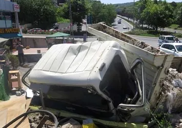 Beykoz'da feci kaza! Yaralılar var