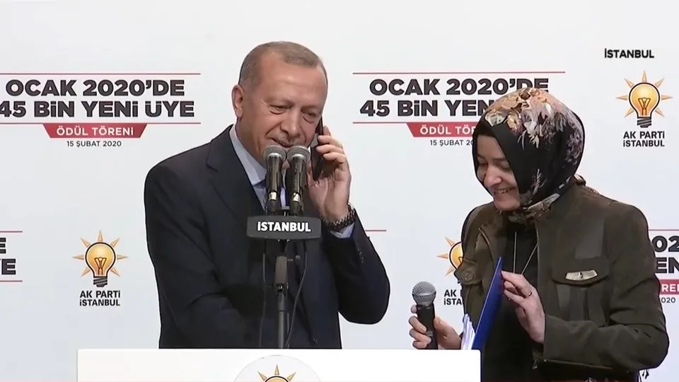 Başkan Erdoğan’dan canlı yayında büyük sürpriz! AK Parti üyelerini tek tek aradı |Video
