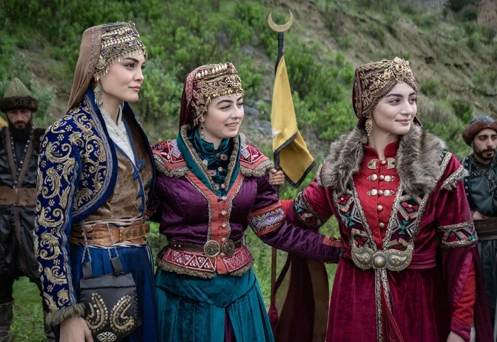 1715075904603.jpg Kuruluş Osman'da Osman Bey'in Bursa yolculuğu! - 1