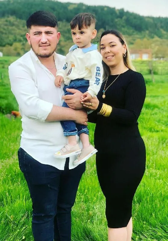 1684391124671.jpg Çanakkale ve Bilecik'te feci kaza! Trafik canavarı anne ve çocukları hayattan kopardı - 2