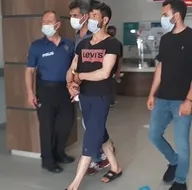 Vahşet! Eşini bıçaklayarak öldürdü