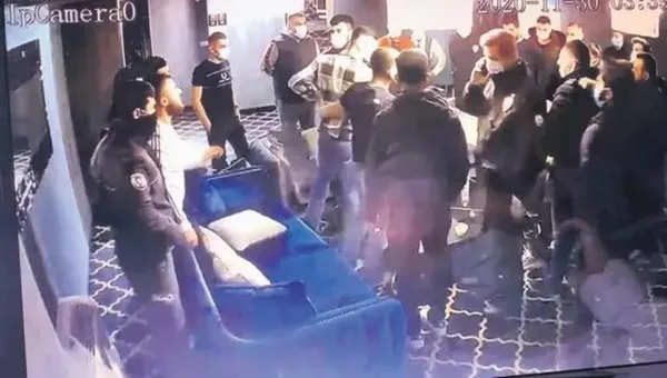 edhonun-ekibine-saldirdigi-iddia-edilen-8-sanigin-yargilanmasina-baslandi-1631876923656.jpeg EDHO'nun ekibine saldırdığı iddia edilen 8 sanığın yargılanmasına başlandı