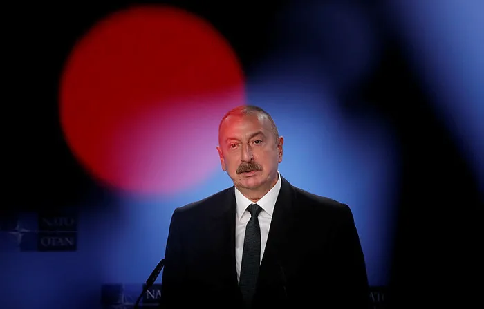Azerbaycan Cumhurbaşkanı İlham Aliyev NATO'yu ziyaret etti! SON DAKİKA Ermenistan açıklaması