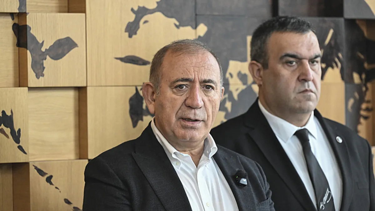 CHP İstanbul İl Kongresi'nin iptali davası ertelendi!