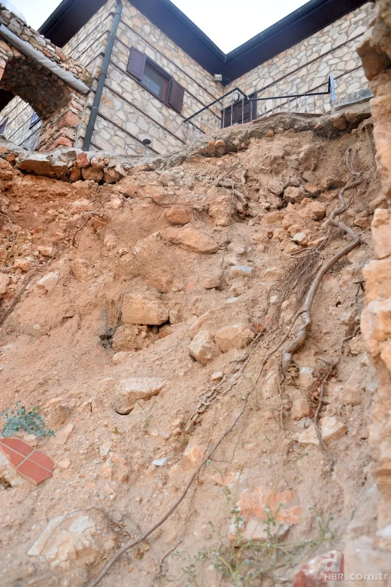 Alanya Kalesi'nde skandal görüntüler! Tarihi surları delip atık suyu boşaltmış 7