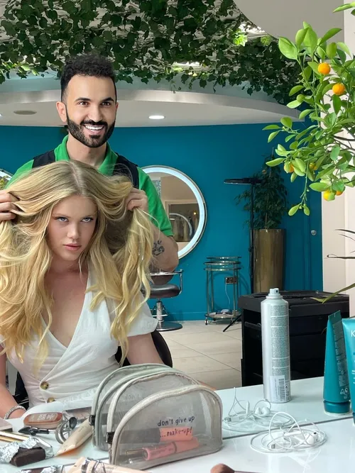 Serel Yereli, Hairbysam’da hem şarkı söyledi hem saçını yaptırdı - 1
