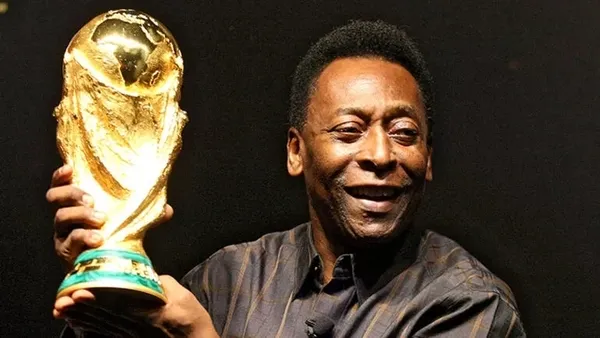 Dünya futbolunun "Siyah İnci"si olarak bilinen Pele son yolculuğuna uğurlanıyor - 4