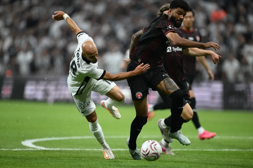 besiktas-avrupa-ligi-mesaisinde-uefa-avrupa-ligi-2-on-eleme-turu-1784835854499.jpg Beşiktaş UEFA Avrupa Ligi'nde Midtjylland'ı mağlup etti - 1