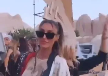 Kapadokya'da partiye katılan Şevval Şahin tepkilere neden oldu: Önce eğlendi sonra 'Help Turkey' paylaşımı yaptı