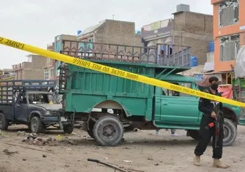 Pakistan'da bombalı saldırı: 2 asker öldü