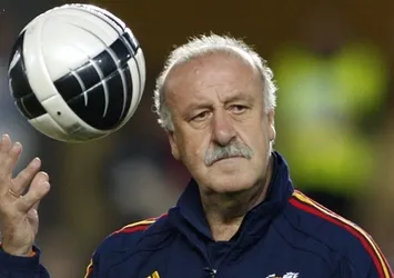 Vicente del Bosque istifa etti
