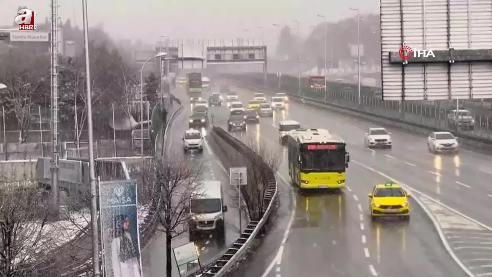 İstanbul’da trafik yoğunluğu yüzde 35 oldu!