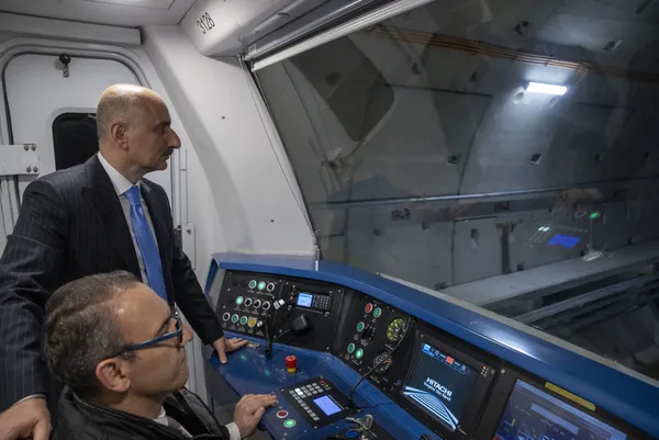 Başkent’e dev eser: AKM-Gar-Kızılay metro hattı açıldı! Başkan Erdoğan’dan 7’li koalisyona sert tepki: Kandil’den verilen talimatlarla yol yürüyorlar