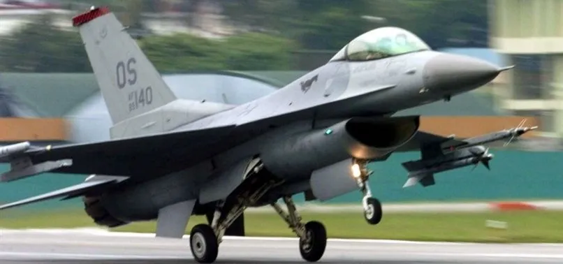 ABD'de F-16 savaş uçağı düştü!