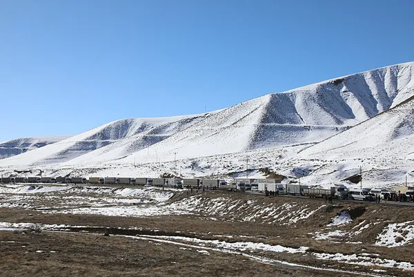 Van-Hakkari kara yolunda çığ tehlikesi! Ekipler gerekli kontrolleri yaptı - 6