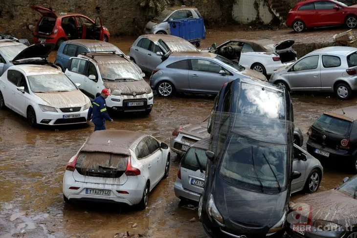Yunanistan büyük yandından sonra şimdi de sel ile boğuşuyor