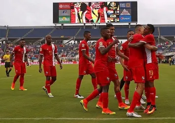Panama'ya 3 puanı 35'lik Perez getirdi!