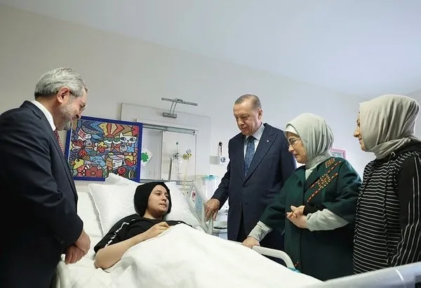 Son dakika | Depremin simgesi Aleyna Ölmez taburcu oldu