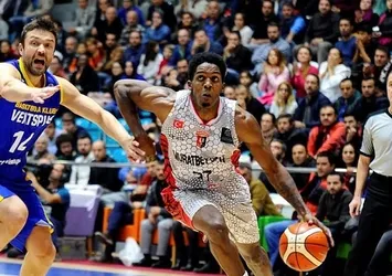 Shaquille O'Neal Mckissic dikkatleri üzerine topladı