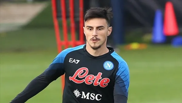 Süper Lig’de dev transfer bombası! Eski Fenerbahçeli yıldız Galatasaray’a gidiyor! İmza yakın...