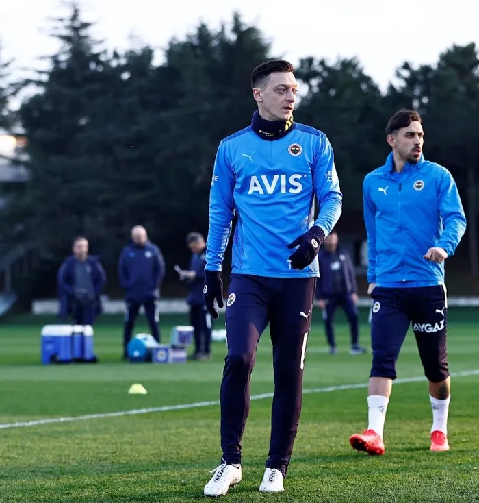 Fenerbahçe'den Slavia Prag maçı açıklaması | Fenerbahçe-Slavia Prag maçı ne zaman? - 1