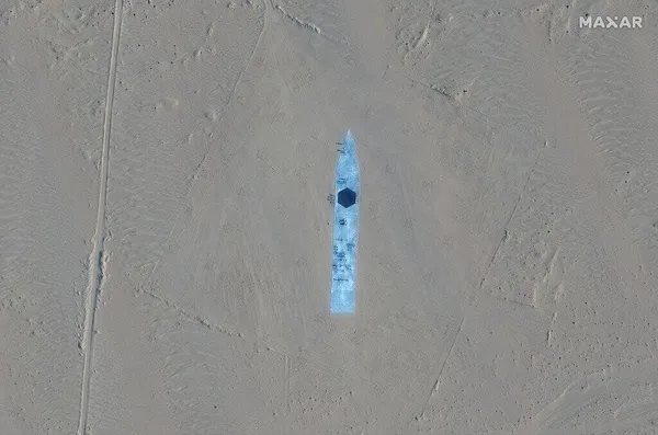 Çin ABD için hazırlanıyor! Çölün ortasında akılalmaz olay