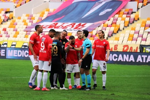 Yeni Malatyaspor 2-2 Gaziantep FK (MAÇ SONUCU ÖZET) | Süper Lig 31. hafta karşılaşması - 3