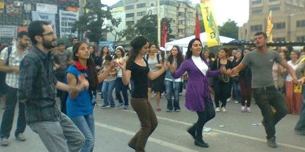 Terörden tutuklu HDP'li Selahattin Demirtaş'tan skandal sözler! AK Partili Hamza Dağ'dan tepki: Terör örgütünün kuklası - 15