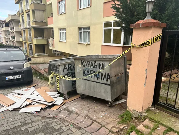 1642490075237.jpg İstanbul'da kadın cinayeti! Eşini plastik kelepçeyle öldürdü: Gelin beni alın - 4