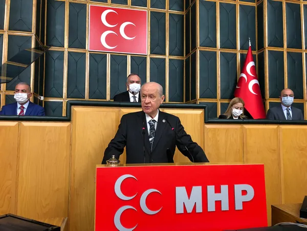 son-dakika-mhp-grup-toplantisi-devlet-bahceliden-onemli-aciklamalar-1642491844086.jpg Son dakika: MHP Grup Toplantısı | Devlet Bahçeli'den önemli açıklamalar - 5