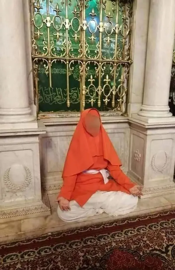 Şam’daki 1300 yıllık Emevi Camii’nde büyük saygısızlık: Budistler ayin düzenledi! Görüntüler infial yarattı