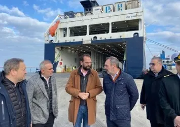 Yunan halkı Türkiye’nin yanında! Depremzedeler için 50 ton yardım malzemesi yola çıktı