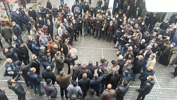Dövizdeki düşüş Malatya'daki kayısı satıcılarını sevindirdi! Davul zurna ile dolar yaktılar - 5