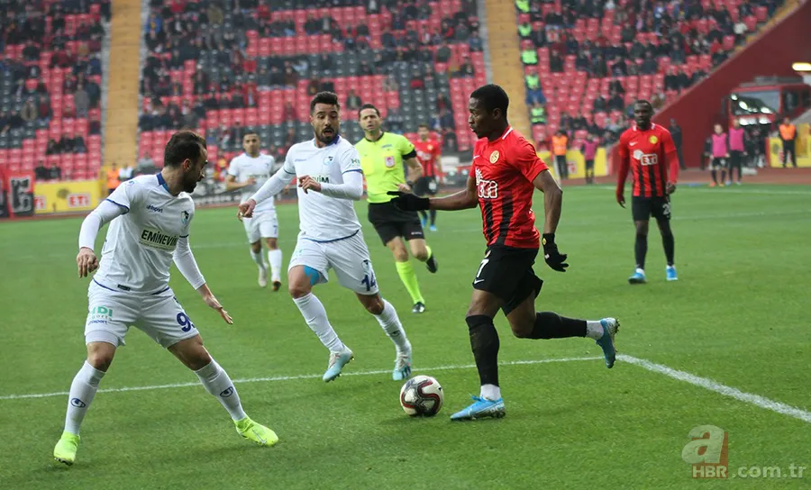 Galatasaray 3. bombayı patlatıyor! 16