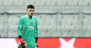 Beşiktaş’a kötü haber! 2 oyuncu kadroda yok