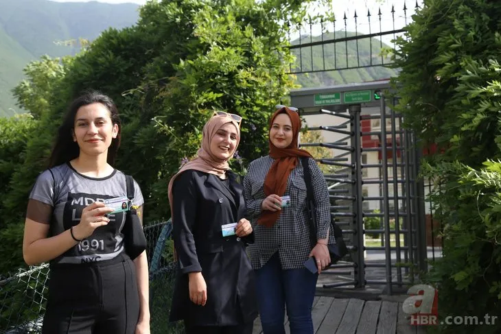 Türkiye’de ilk! Turnikeli asma köprü Artvin’de: O kart olmadan geçilmiyor