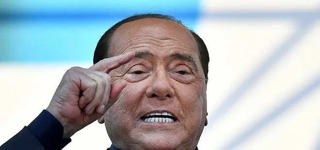 İtalya eski Başbakanı Berlusconi’den kötü haber! Koronavirüse yakalandı