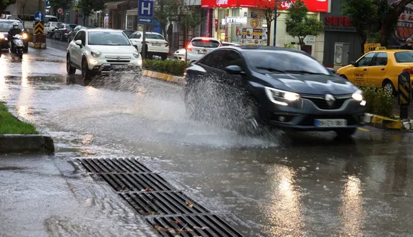 1609771367882.jpg Meteoroloji'den uyarılar peş peşe geldi: Bu gece yarısından itibaren... | İstanbul'a kar yağacak mı? - 1