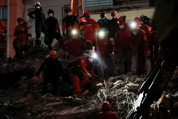 Prof. Dr. Hakan Kutoğlu İzmir depremi ardından Türkiye’yi uyardı