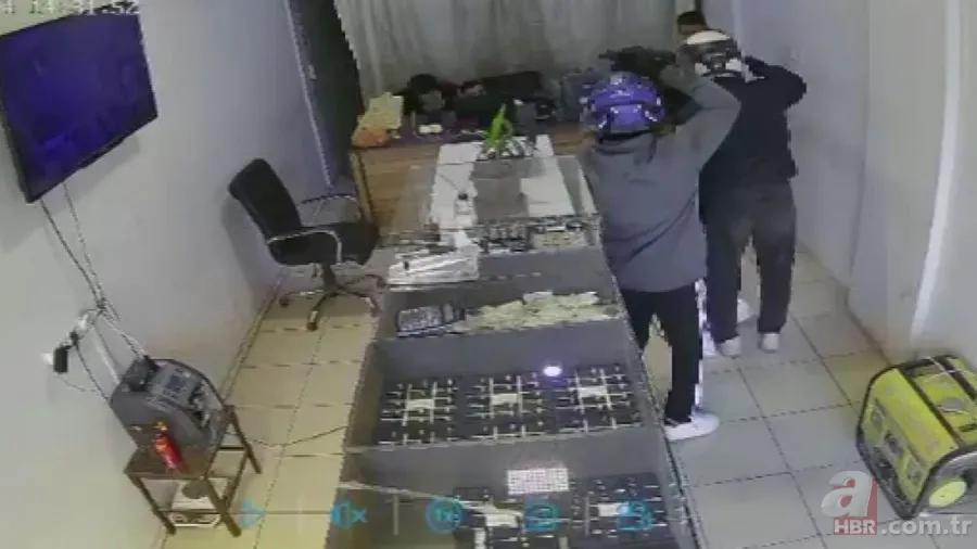 Hatay’da silahlı kuyumcu baskını! Dakikalar içinde milyonluk vurgun 7