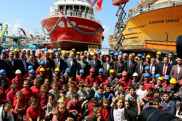 Ulaştırma ve Altyapı Bakanı Adil Karaismailoğlu: Karadeniz, Avrasya'nın ticaret gölü olacak - 1