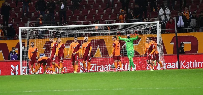 Galatasaray'dan Başakşehir'e transfer oluyor! Yolcular belirlendi