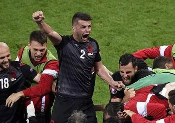 Arnavutlar tarih yazdı!