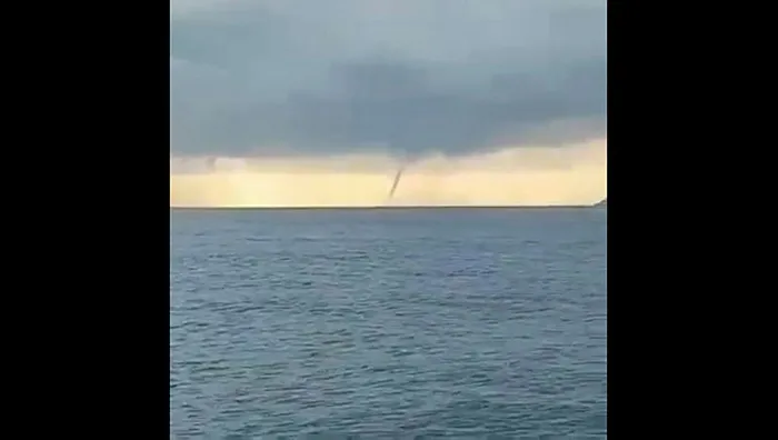 Fethiye'deki 'hortum' kamerada! Şimşekler görsel şölen oluşturdu - 1