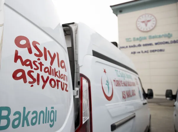 Son dakika: Türkiye’deki koronavirüs aşılarında flaş gelişme! CoronaVac aşılarının sevkiyat TIR’ları böyle görüntülendi