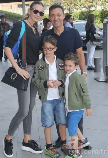 Mustafa Sandal Melis Sütşurup’la ayrılığının ardından Emina Jahovic’le tatile çıktı 1