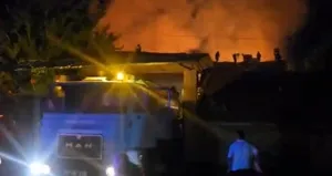 Kütahya’daki yangında 4 ev küle döndü