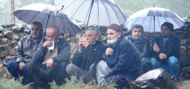 SELDE KAYBOLDU, SAĞANAK YAĞIŞTA DEFNEDİLDİ
