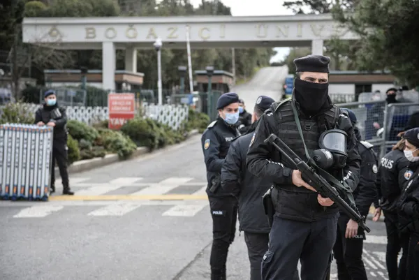 Son dakika: Boğaziçi Üniversitesi’ndeki gösterilerde gözaltına alınan 30 kişiyle ilgili flaş gelişme